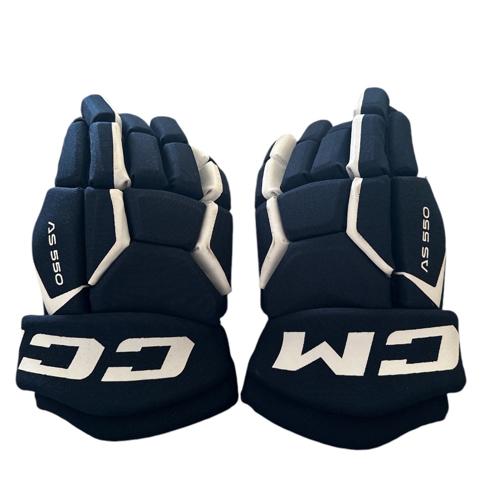 CCM AS550 Youth hockey gloves. NWOT 13” - 33cm